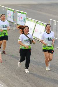 BIB: 1336, 1335
                            <button type="button" onclick="openModal(3556059)" class="btn btn-primary btn-sm float-right btn-popup" data-toggle="modal" data-target=".modal-high-quality">
                        <i class="fas fa-shopping-cart"></i> Add to Cart
                    </button>
                                            <button type="button" onclick="isThisMe(3556059, true)" class="btn btn-success btn-sm float-right btn-popup btn-isme hidden" data-toggle="tooltip" data-placement="bottom" title="นี่คือรูปของคุณใช่ไหม คลิกที่นี่เพื่อเอาเข้าอัลบั้ม">
                        <i class="fas fa-plus"></i> Add to album
                    </button>
                    <button type="button" onclick="isThisMe(3556059, false)" class="btn btn-warning btn-sm float-right btn-popup btn-isnotme hidden">
                        <i class="fas fa-ban"></i> Remove from album
                    </button>